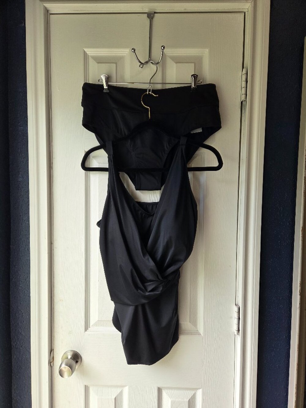 Denim & Co. Women Beach Surplice Neck Two-Piece Swimsuit Black Size 14
